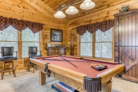 The Great Escape - Min From Parkway With Hot Tub Villa Gatlinburg Exteriör bild