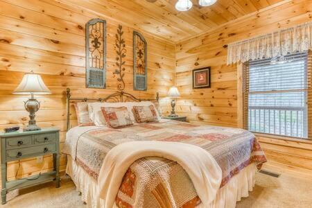 The Great Escape - Min From Parkway With Hot Tub Villa Gatlinburg Exteriör bild